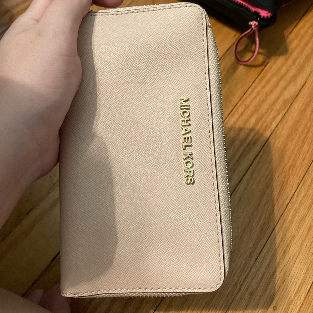 Michael Kors Pinkish Wristlet